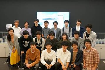 �\�j�[���w