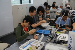 ３班・目を持つロボットを作ろう