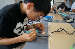 ４班・電波の発振源を探そう