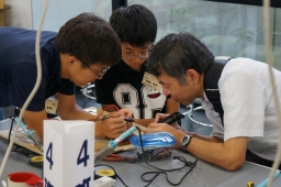 ４班・電波の発振源を探そう