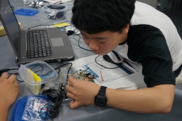 ４班・電波の発振源を探そう