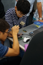 ４班・電波の発振源を探そう