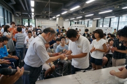 閉校式